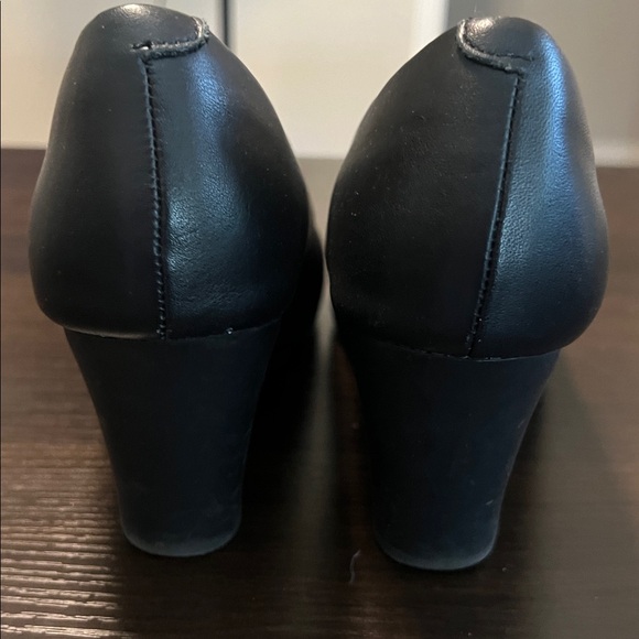 Sofft Black Leather Comfort Round Toe Heels Pumps 8M - Picture 6 of 8